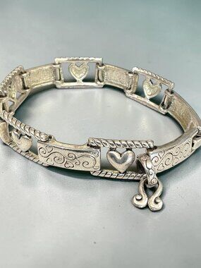 Brighton Silver-Tone Heart Link Bracelet 7.5 Inches Romantic Engraved Details Wi